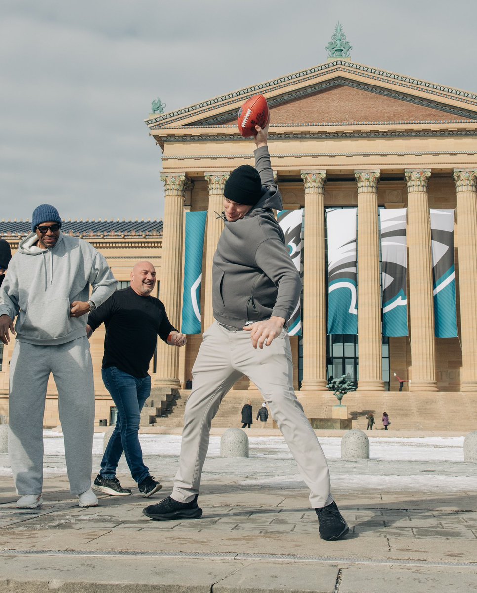 FOX Sports: NFL tweet media