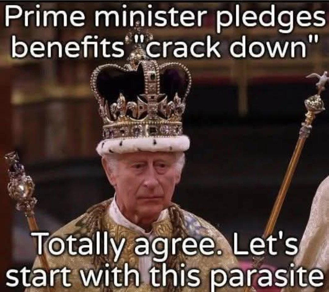 JamieCarrick7's tweet photo. #AbolishTheGreedyMonarchy
#AbolishTheCorruptMonarchy
#TrueDemocracyNeeded https://t.co/9eJ6Anzy39