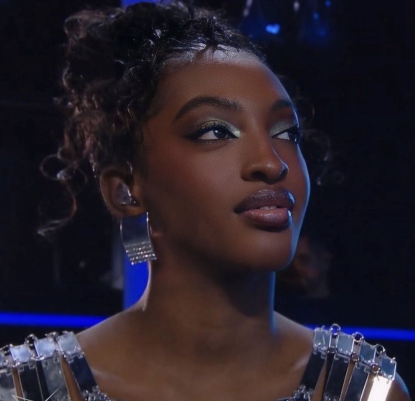 thfcsamm7's tweet photo. Soutenue par :

- Des artistes (inter)nationaux 
- Des acteurs/actrices
- Des créateurs de contenu 
- Un bon nombre de Miss France
- Des sportifs de haut niveau

Pas besoin d’en dire plus. #StarAcademy https://t.co/7PIifI3yga