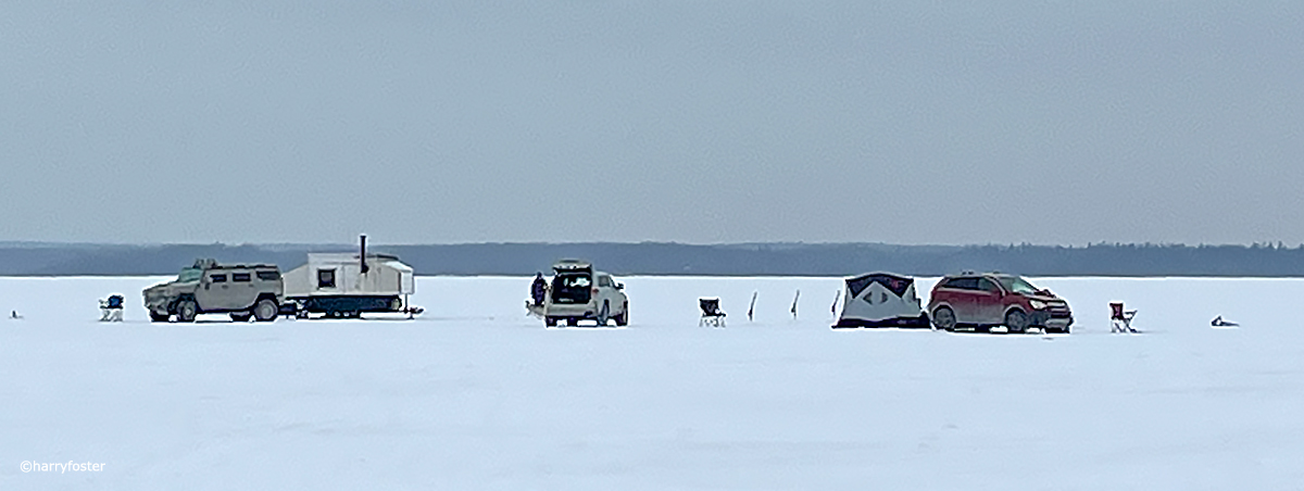 harry_fosters's tweet image. A favourite winter pastime on the Ottawa River and of course keeping the kids happy. Sorry for the phone quality images #icefishing #OttawaRiver