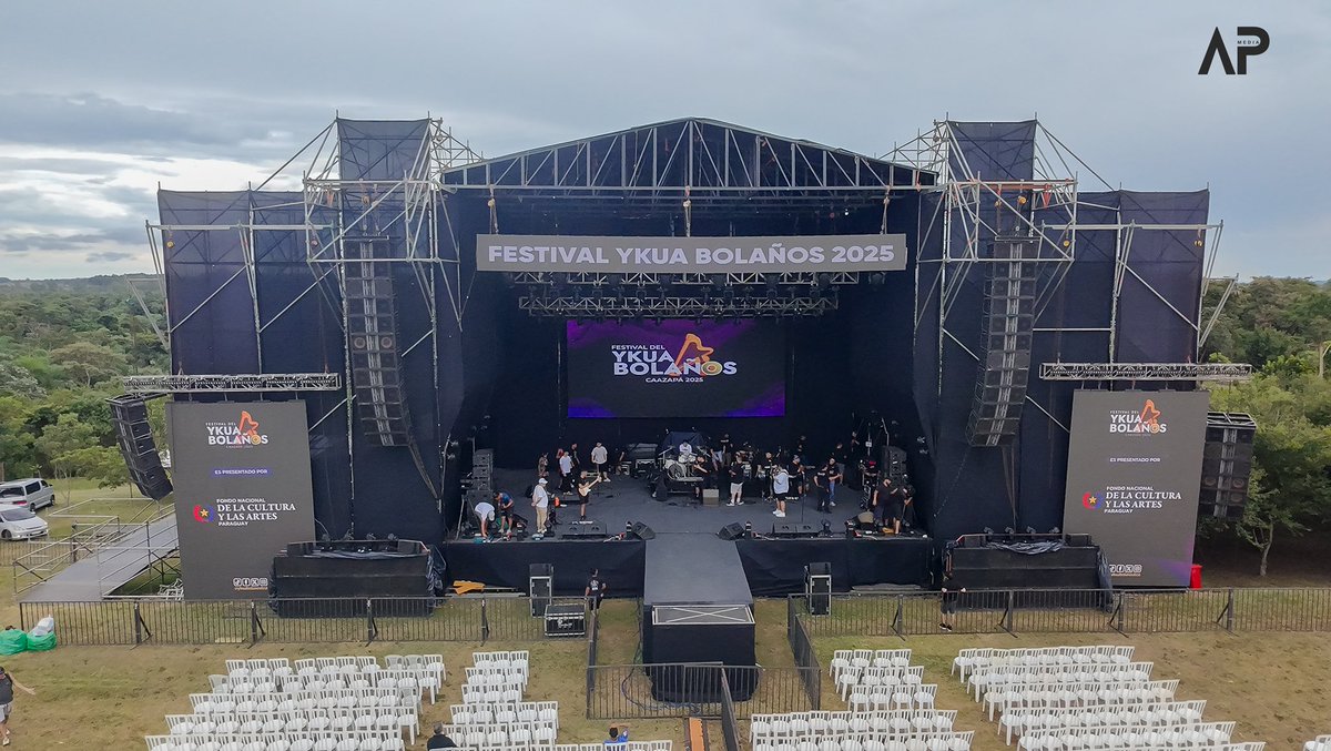 arnoldboq's tweet photo. Caazapá - Festival Ykua Bolaños https://t.co/oV1pqsExjN