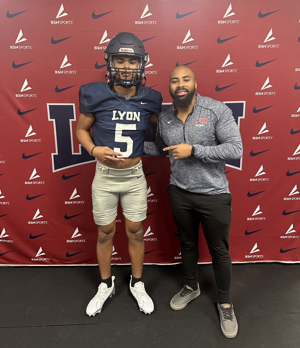 LandonPace25's tweet photo. Had a great time in Arkansas at @_Lyon_Football on an official visit⭐️ @CoachKensey @BartSessions @ConnerYoung3 @Cl42132Terrance @CoachJackson251 https://t.co/anxfRws163