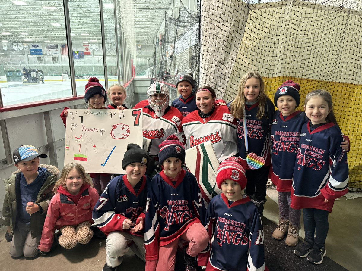 Minot State Women’s Hockey tweet media