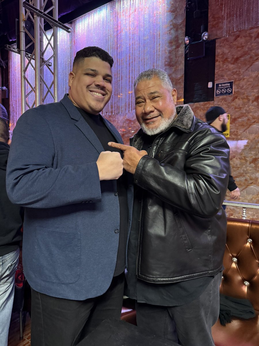 iSimplyCarlos's tweet image. What a great meet and greet, this man is amazing @HOGwrestling #FinalWarning