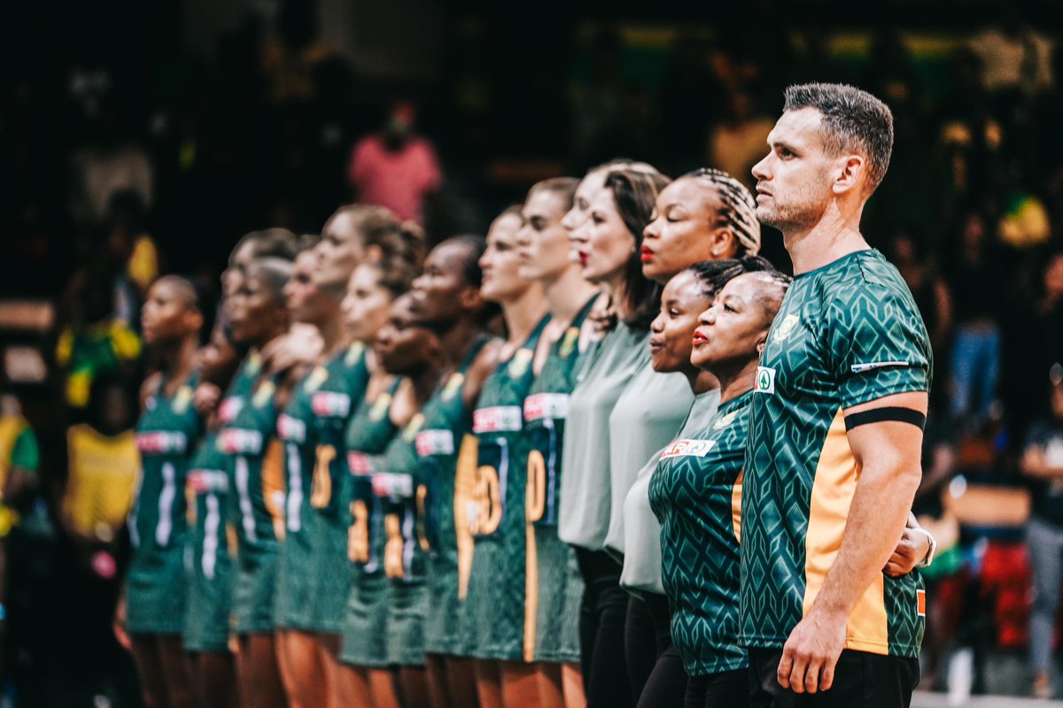 Setting the tone for excellence! 🇯🇲 

Ian Andrews will lead us with pride and patriotism as he performs Jamaica’s National Anthem ahead of the Sunshine Girls match. Let’s show our unwavering support! 💛🖤💚 

#SunshineGirls #NationalAnthem #ProudlyJamaican #NetballJamaica