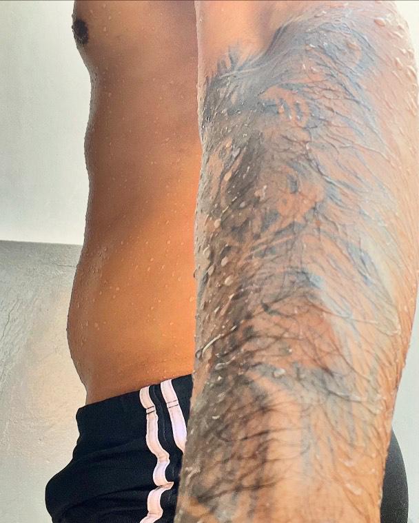 Edhuardosoa's tweet photo. Eu cavalona de costas eu gostosona de frente 🥵🤤 https://t.co/rMqatGqlkK