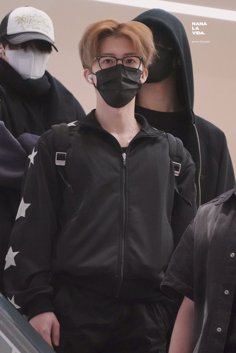 NANA_lavida's tweet photo. 250126 ICN PRE
푹 쉬엉 >.<

#재민
#JAEMIN
#NCTDREAM https://t.co/R7FH3OJS3p