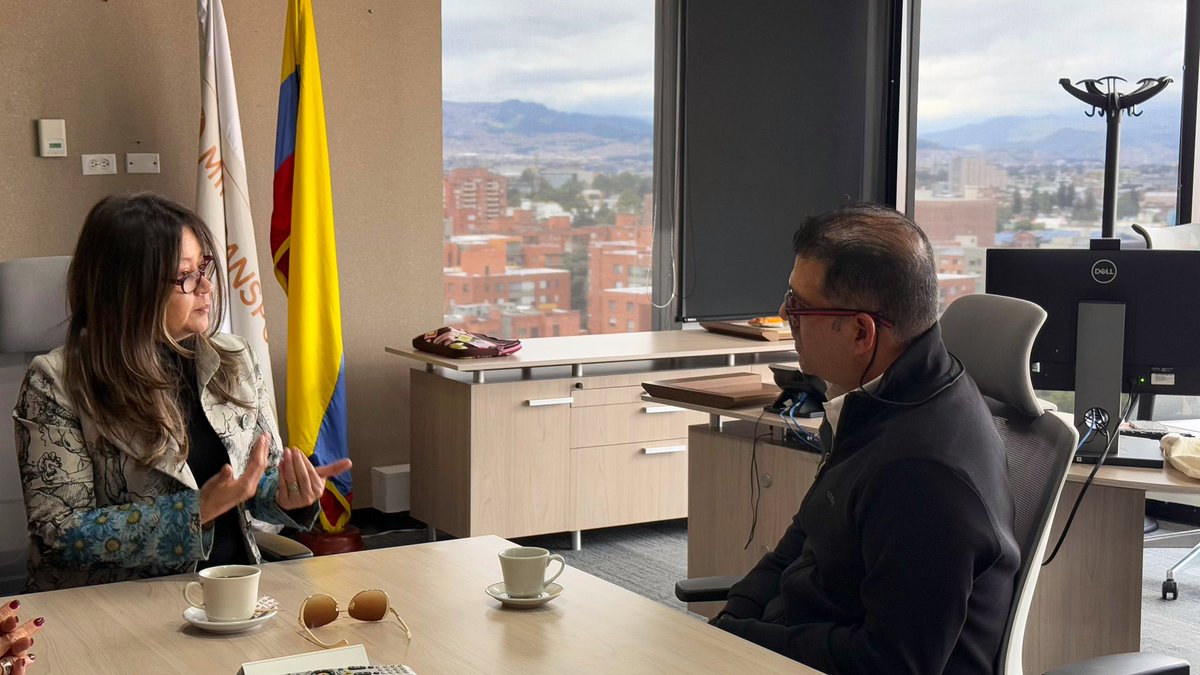 Durante estas 48 horas, entidades como <a href="/InviasOficial/">Invías</a>, <a href="/AerocivilCol/">Aeronáutica Civil</a>,  <a href="/UPIT_Col/">UPIT</a>, <a href="/ANI_Colombia/">Agencia Nacional de Infraestructura</a>, <a href="/Cormagdalena/">Cormagdalena</a>, <a href="/Supertransporte/">SuperTransporte 🇨🇴</a>, <a href="/ansvcol/">Agencia Nacional de Seguridad Vial</a> y <a href="/TransitoPolicia/">Dirección de Tránsito y Transporte</a> presentaron el estado actual de los proyectos.