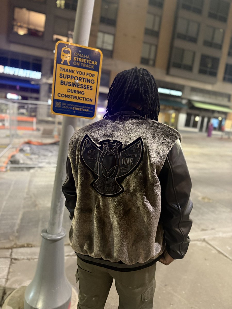 Seven12Jackets's tweet photo. 1st Look:

Seven12 Fall/Winter2025 Collection https://t.co/hlcuzJMYvn