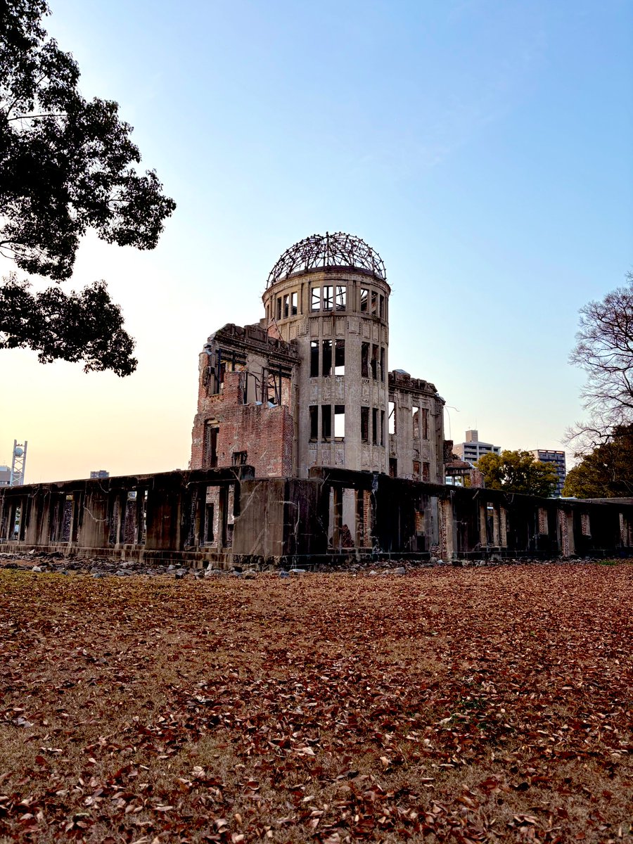 hy_hee's tweet photo. 平和記念公園 https://t.co/CoWNmnbfkN
