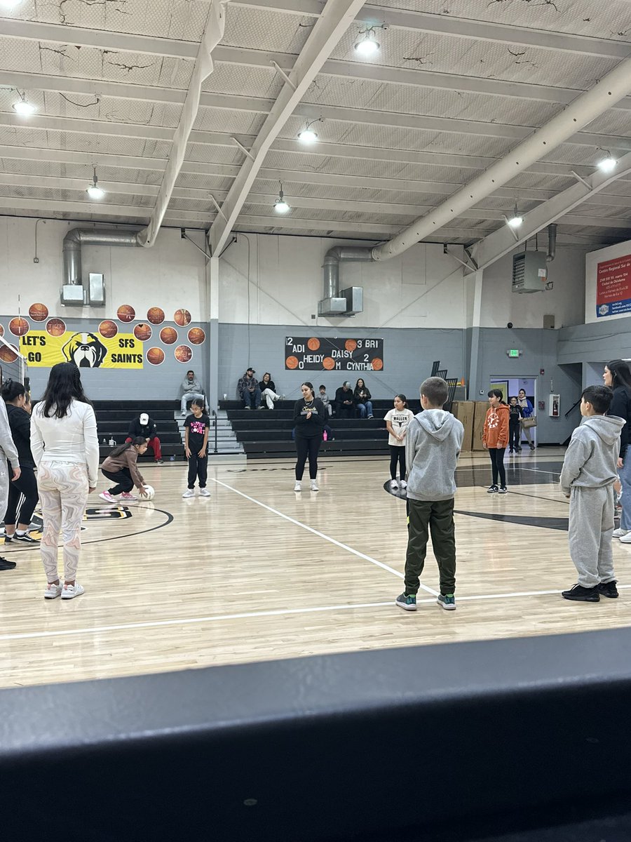 sfssportsokc's tweet photo. Great Week 2 of our SFS Little League -Volleyball!!

Kids are learning the game and working hard. If you missed the first few weeks, come out next Saturday , 10a-12p at Spero Upper!

#GoSaints https://t.co/lMb3fxBIAm