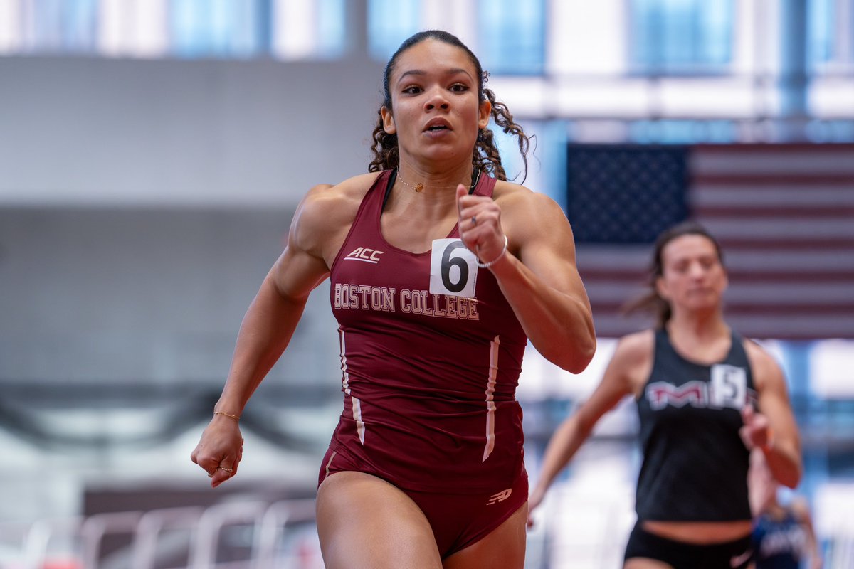 Frames from the final day of the Riverhawk Invitational! 🦅 🏃‍♀️