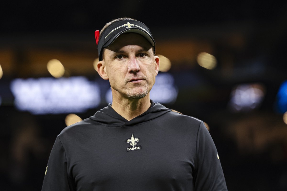 PolesIsHim's tweet image. Update: Dennis Allen is wrapping things up. Al Harris, who was brought in by Allen, will also be part of the transition. Allen is taking some time to get his family settled, but the signing is expected soon. It likely won’t happen tonight, but based on what I’ve heard, the goal…