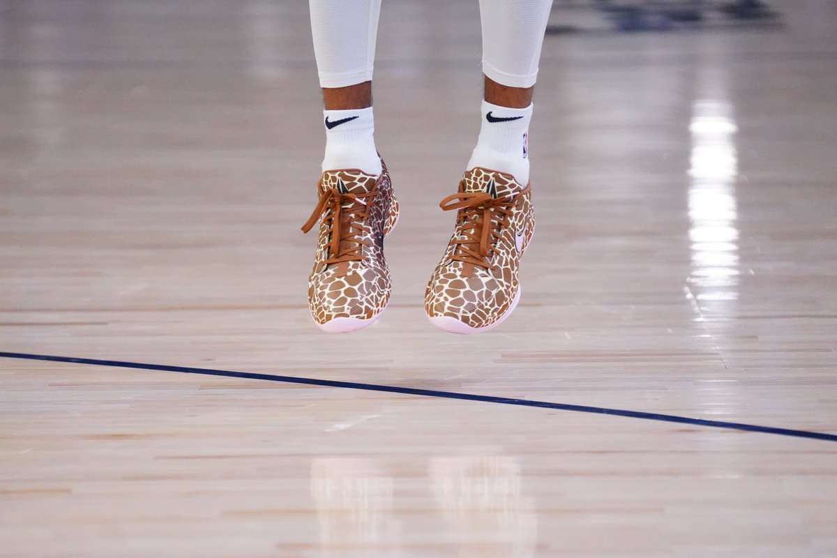 Devin_Walker2's tweet photo. yeah these the hardest ja 2 colorway 🔥 🦒 https://t.co/x5gylA1uWg