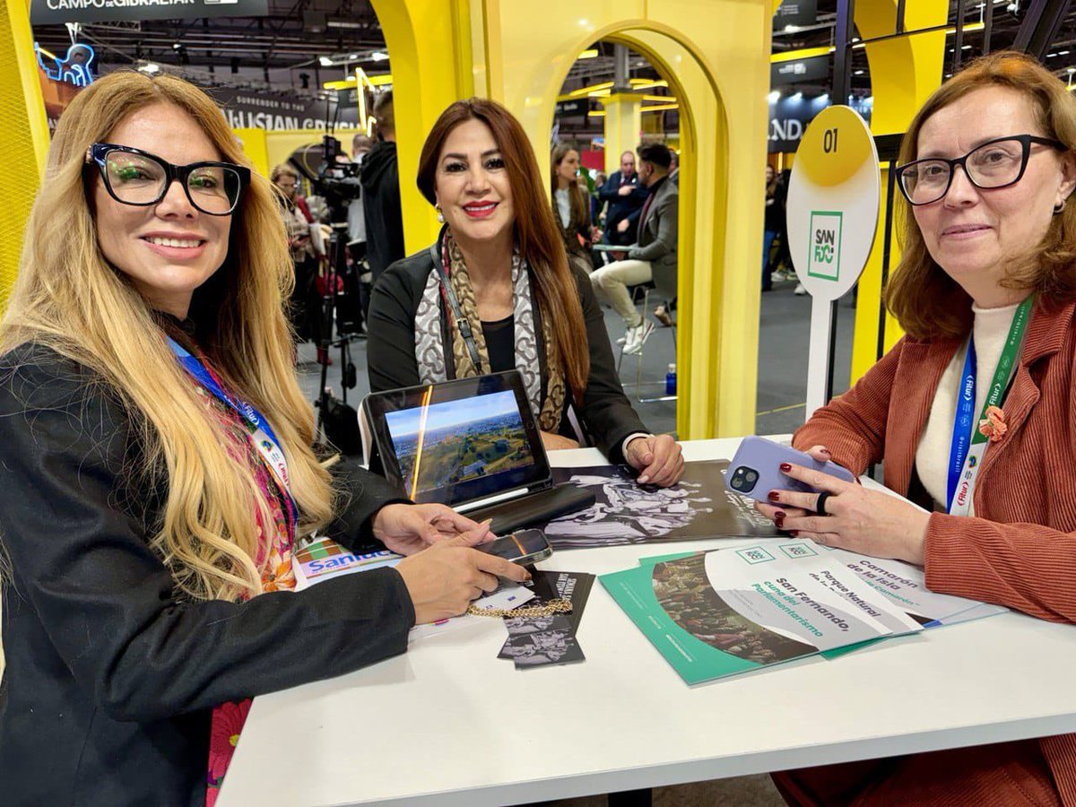 SnAndresOficial's tweet photo. En representación de la presidenta @LupitaCuautleT y de la Comisión de Turismo del #GobiernoDeResultados, la regidora @BlancaJimenezMx encabezó la presentación de #SanAndrésCholula en el marco de la Feria Internacional de Turismo #FITUR2025 🇪🇸, https://t.co/TxYPRwccFn