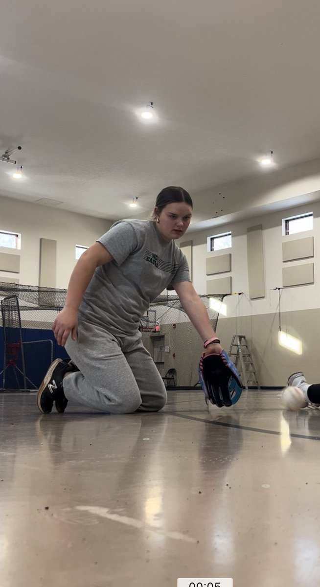 lucyreis0411's tweet photo. Take your weaknesses and make them strengths, and make Your strengths even stronger. #70bysummer #fuelforthefire
@TCam_FSUSB @GatorsSB @MRhodesSmith https://t.co/Bv2eZE18sY