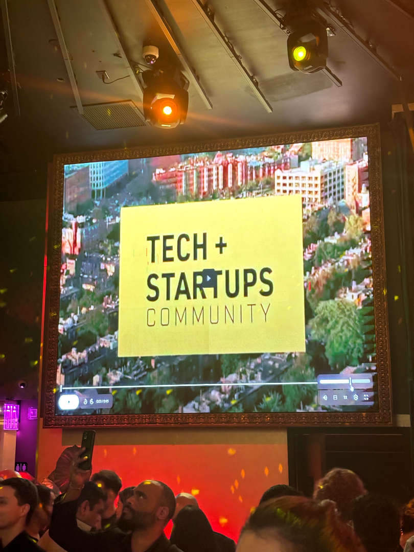 deniseedwardsco's tweet photo. Miami is buzzing!✨ Attended the Miami Tech + Startups Social in Brickell—big thanks to Lena Levine, Denis Hiller, &amp; Gozel Akeyeva for hosting an incredible event. Loved connecting with Ryan Pruitt (Ocean Azul Partners) &amp; exchanging insights on tech &amp; investment. Let’s build! 💡 https://t.co/MHlZ7odhf2