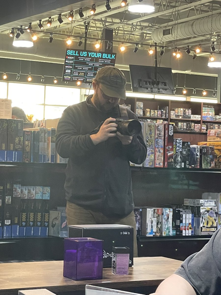 Snoop onto them… as they snoop on to us.  #photoception with <a href="/FreedomWaffle_/">FreedomWaffle ➡️ MagicCon Vegas</a>