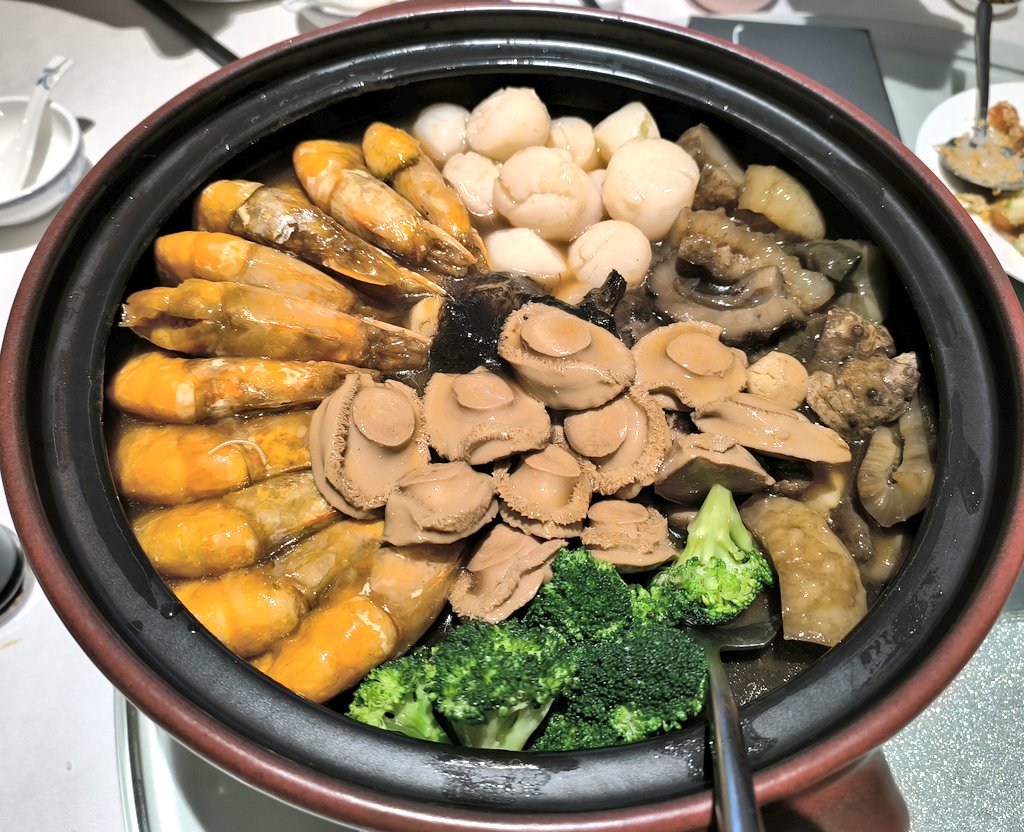 akafuku0104's tweet photo. 職場のCNY食事会✨
ここのイーサンは美味しかった😋
 #Wworld https://t.co/9KLdoVIQ7e
