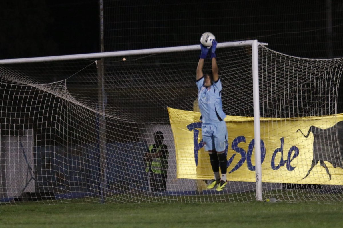 futbolflorida's tweet image. Final
#PasoDeLosToros 0-2 #SeleccionFlorida