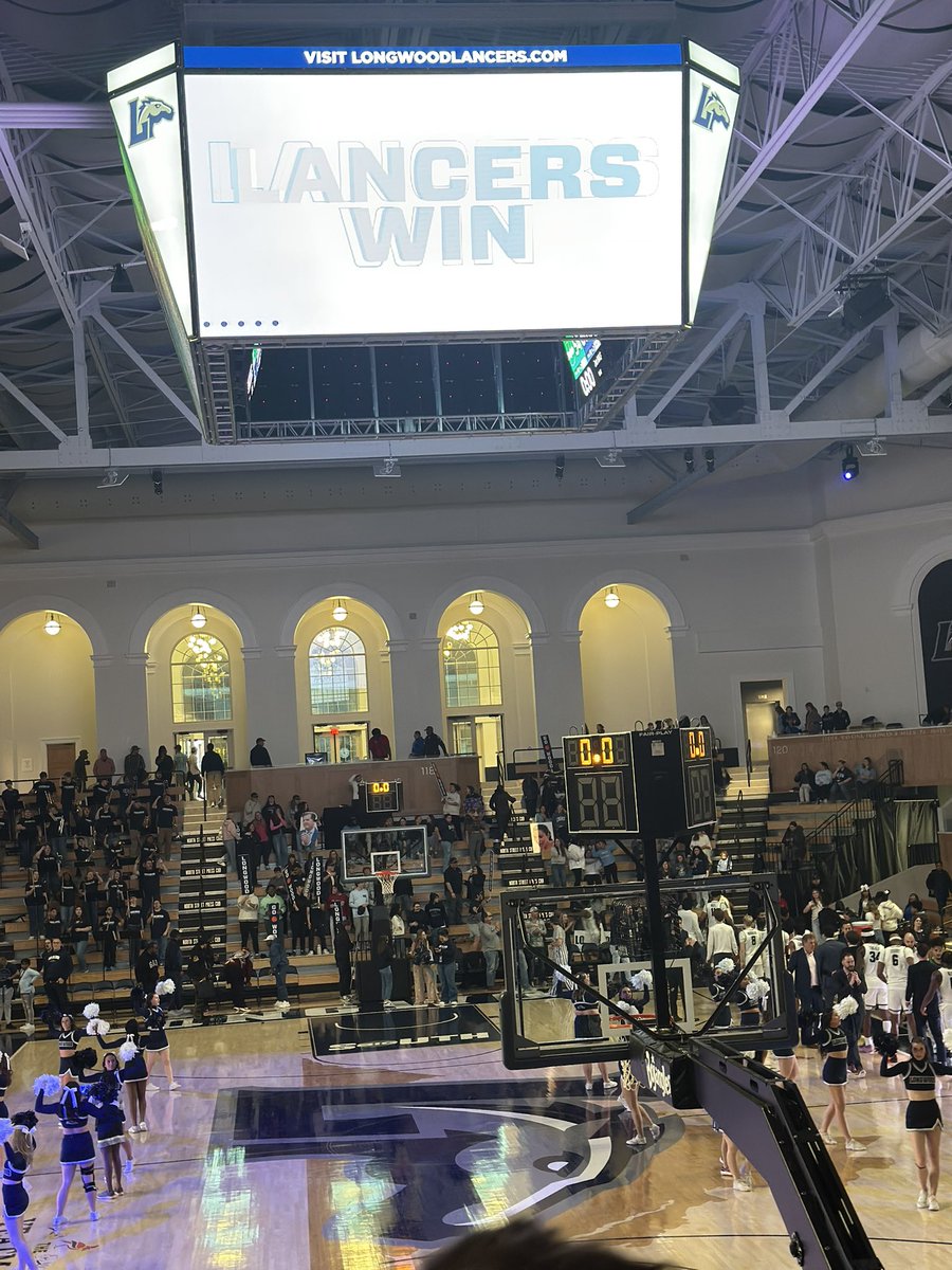 TissyTarnoon's tweet photo. Always a good day for @LongwoodMBB 💙🐴 Love when the @LongwoodLancers have a good day!

@longwoodu always in this #alumni💙. https://t.co/Q4Psb4Meqn