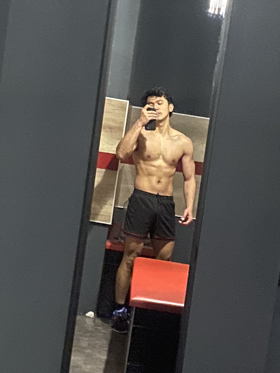nard_bernard30's tweet photo. Tara boxing 🥊, Ikaw lang Ang susuntok 😆 https://t.co/j9XDL6i5HN