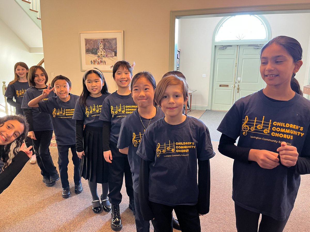 CCCSingers's tweet image. So incredible proud of our CCC singers who performed a faaaabulous Winter Concert in front of family and friends! 👏👏👏
A huge thanks to @lexcommunityed for supporting CCC and making it possible for us to gather as a community a create music together! ❤️ @lexingtonsuper