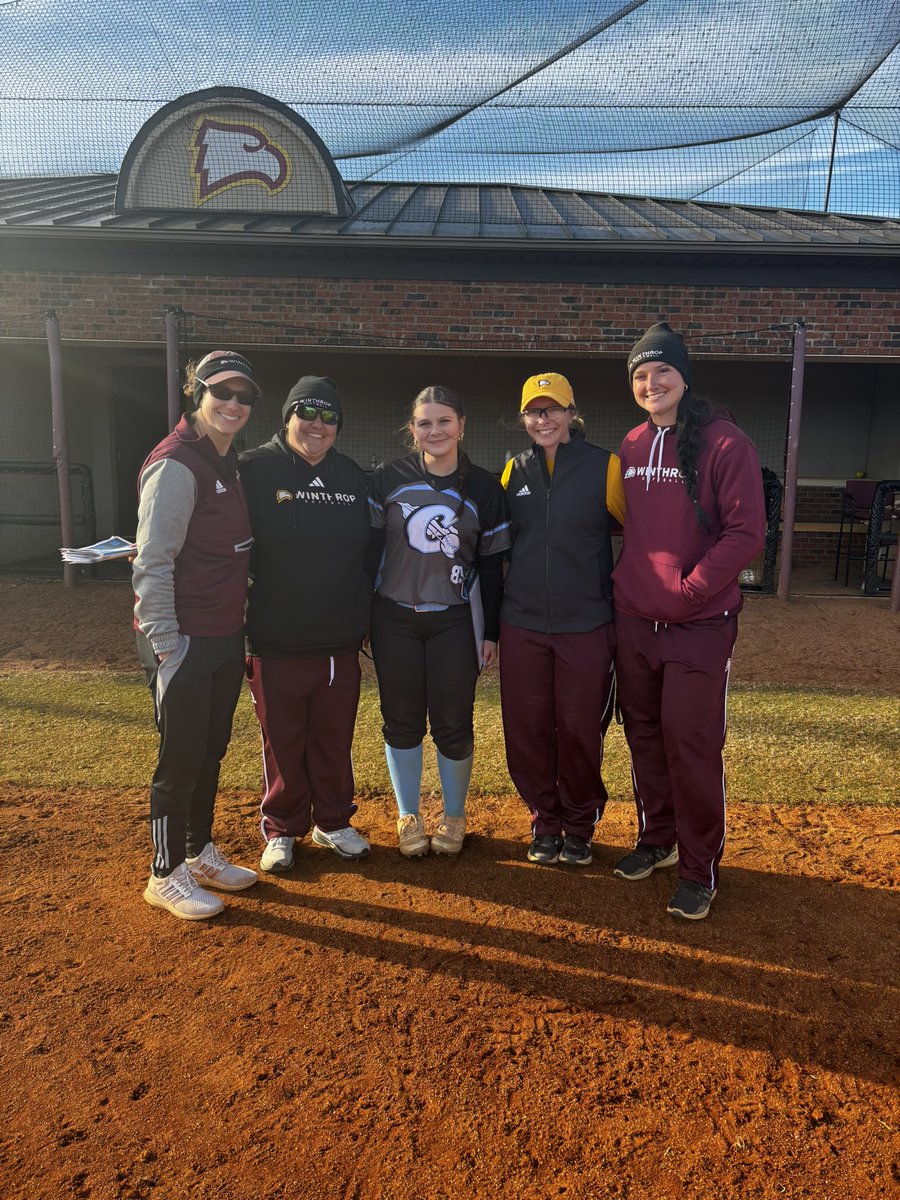 TaylorPostell89's tweet photo. Had a great time and learned a lot at the @Winthropsoftbal and @LMC_Softball  prospect camp. Thank you coaches for all the great feedback! https://t.co/GdqxJK4cHC