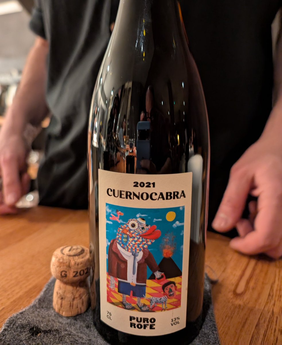 luisete's tweet image. Sinceramente, por producto, preparación, y terreno, @gofiomadrid es una visita que recomiendo encarecidamente. Además de que se come bien, Alberto te da a beber cosas muy ricas y se adapta a lo que quieres.