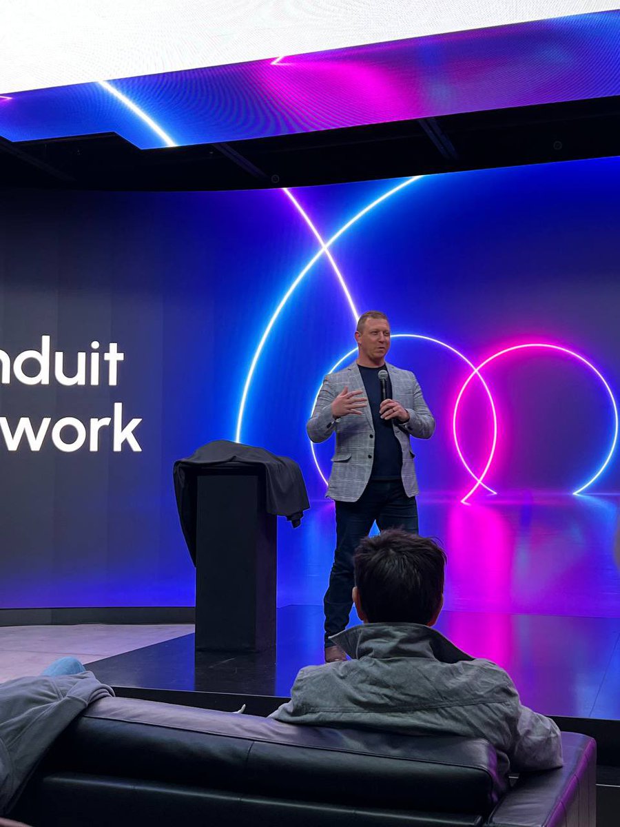 conduit_network's tweet photo. Speechless 😶 https://t.co/uzsclEtWcX