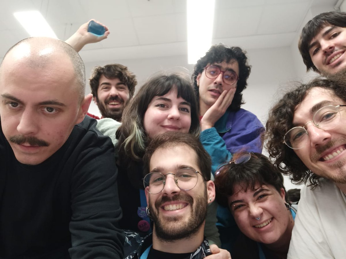 #MJW19 #GGJ25 having a great time making a jam game about a fortune teller who sees the future in floating bubbles