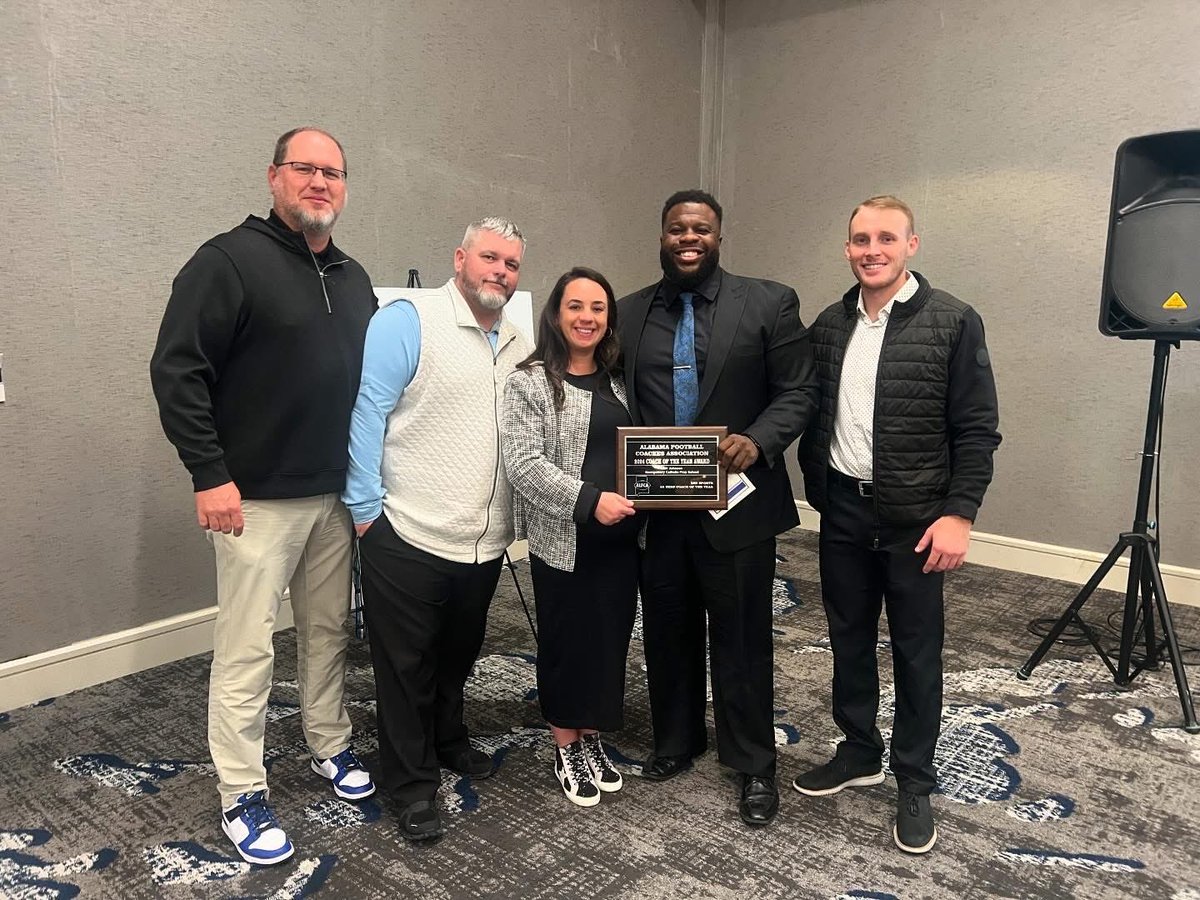 Proud to be able to stand with my friends Coach Kirk Johnson, Meagan, Billy, and Cody to cap off a fantastic year with the Coach Of The Year ceremony! An award deserved for longer than he had to wait! #BuiltByCatholic #BeTheStandard #EarnedNotGiven