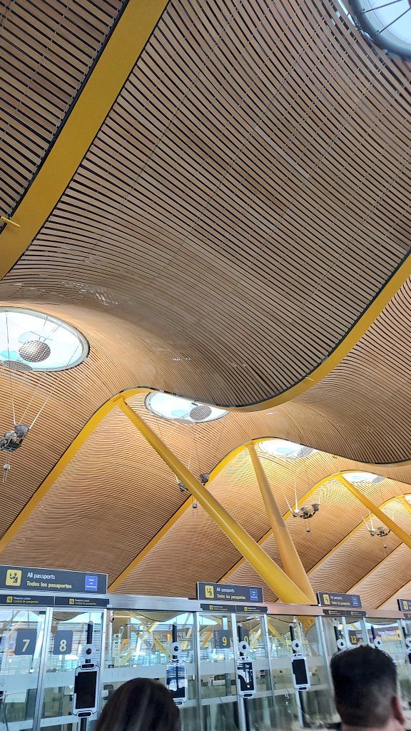 Perfectitud's tweet photo. #Ayer 24 de enero de 2025,
Viaje Lima -Madrid 📌
#Day 1/??
.
.
.
#Travel #architects #experience  #politecnica https://t.co/vRM3UMMVs8