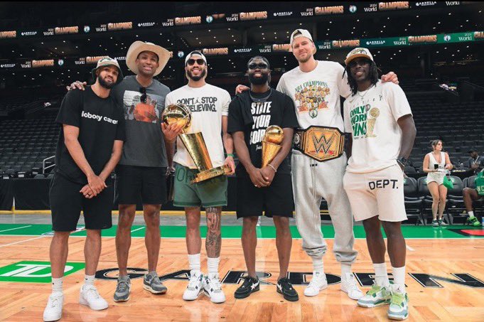 donovanholden97's tweet photo. The Celtics starting lineup tonight: 

Tatum: 24
White: 23
Brown: 22
Porzingis: 18
Holiday: 17 

The fellas are back 🔥 https://t.co/BNaTRM8HRw