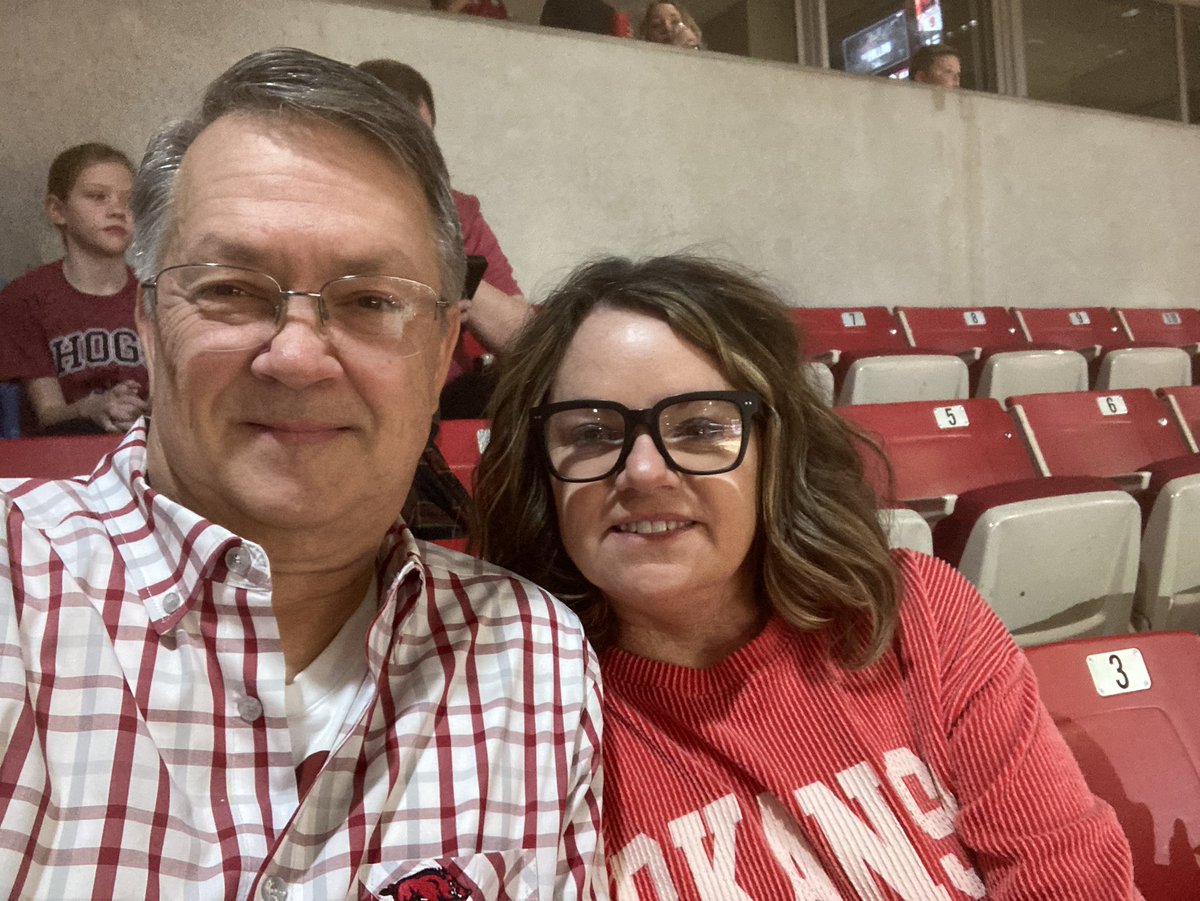 Hogs v OU tonight in Fayetteville with my favorite person. <a href="/SonyaLee2011/">Sonya Lee</a>