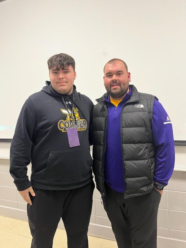 WiseWyatt73's tweet image. Had a great visit to the university of North Alabama, thank you @CoachKerryon for the invite!
@coach_thomas70 @CoachDoss25
@CoachTCam @corner_jackets