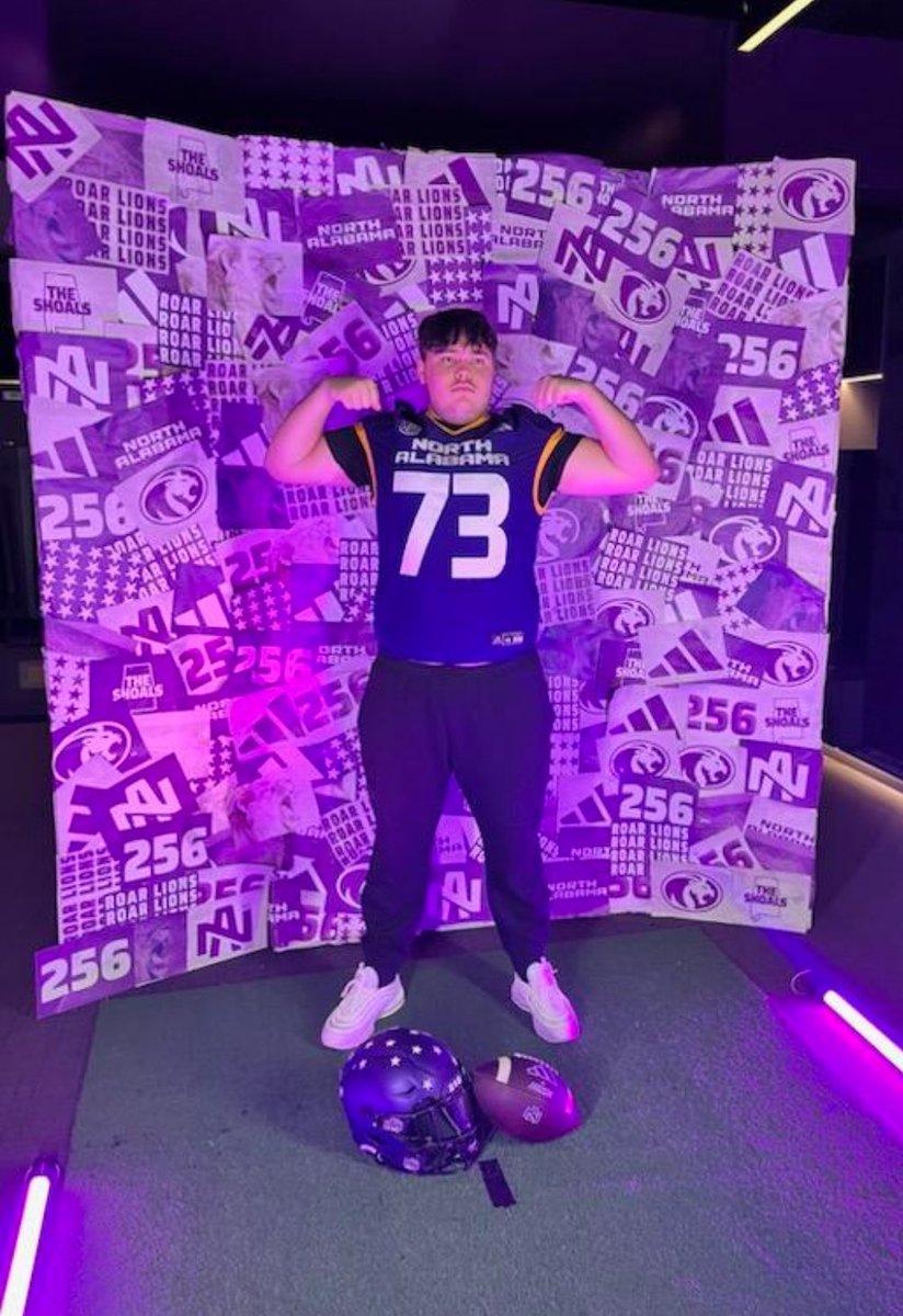 WiseWyatt73's tweet image. Had a great visit to the university of North Alabama, thank you @CoachKerryon for the invite!
@coach_thomas70 @CoachDoss25
@CoachTCam @corner_jackets