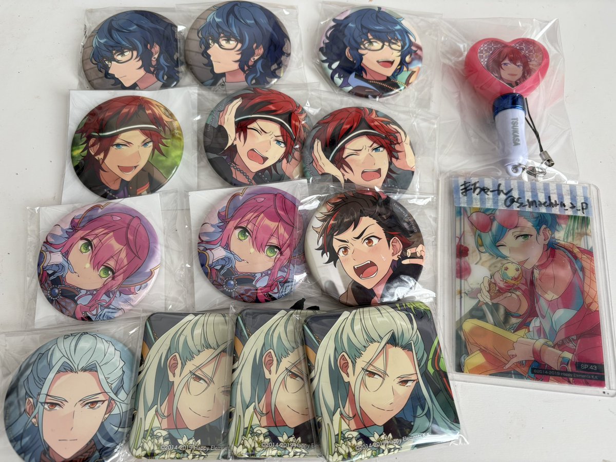 【譲渡】あんスタ 缶バッジ スタフォニ ミニペンライト
譲:つむぎ、燐音、桃李、鉄虎、凪砂、司

求:缶バッジ(440円)ミニペンライト(880円)+送料
お支払いはPayPay、できるだけまとめてお譲りを希望です。
検索からもお待ちしております。よろしくお願いいたします。