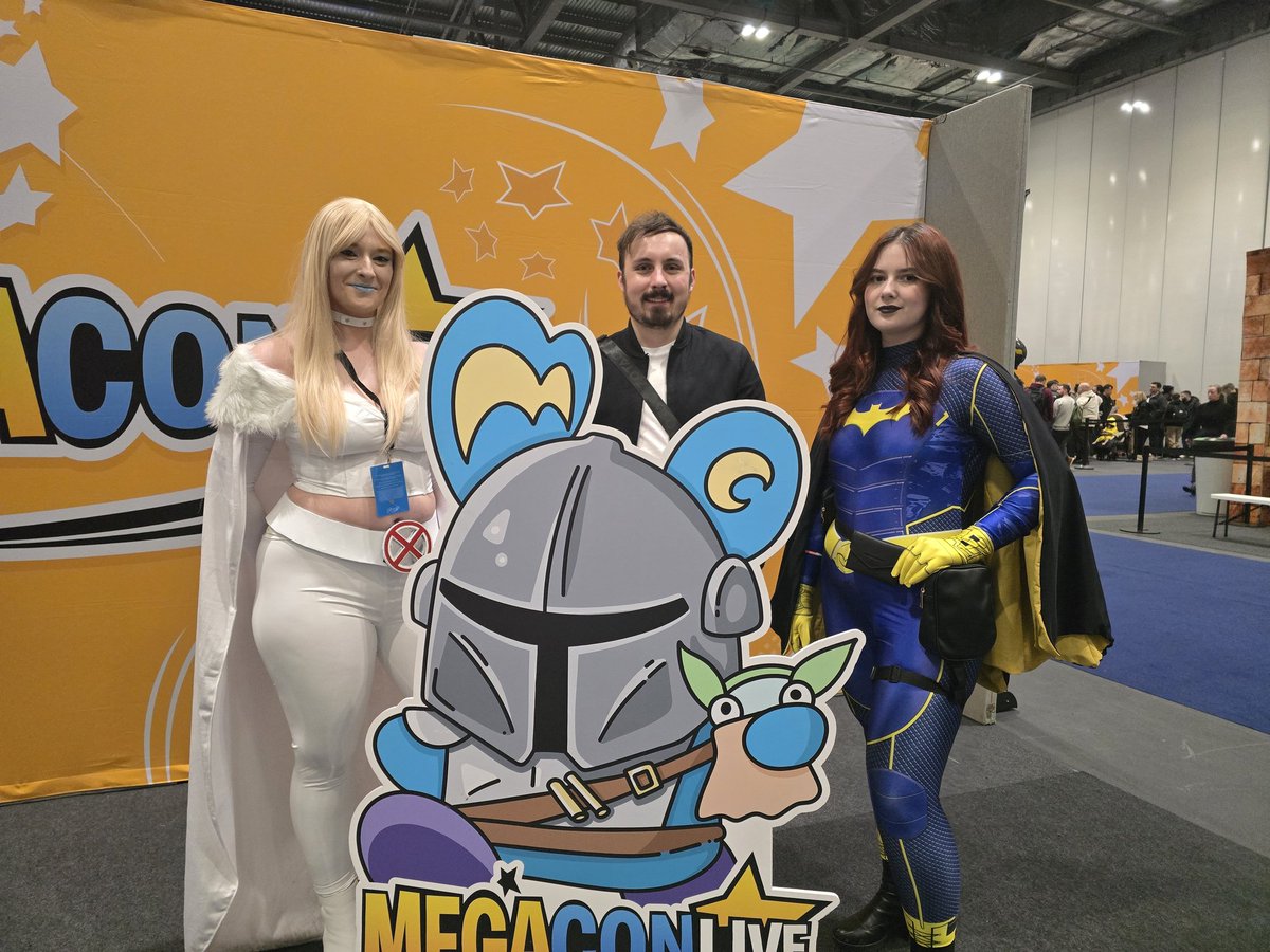 Cuteeeee with <a href="/Ruddy_998/">Ruddy</a> and <a href="/ohitscatto/">✨💕Catto | is cold 💕✨</a> at <a href="/megaconlive/">MegaCon LIVE</a>