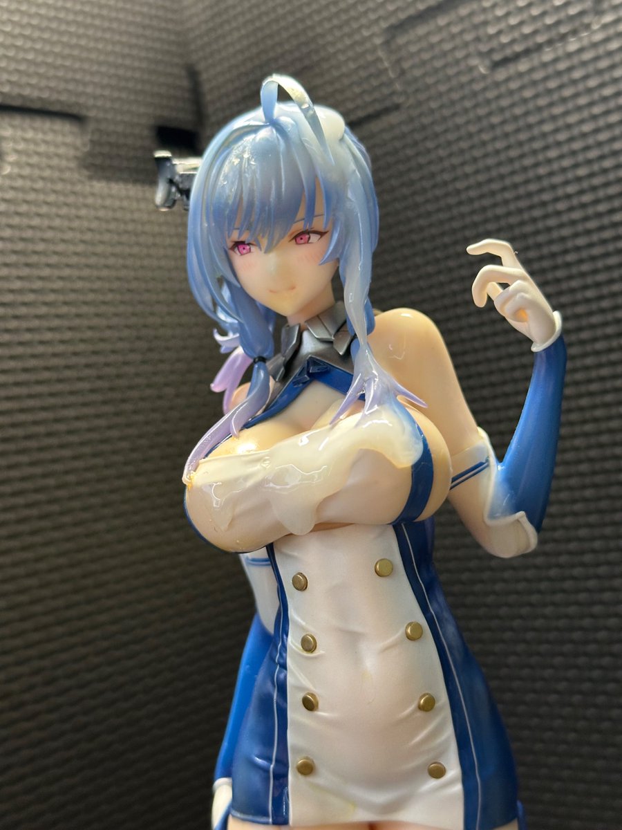 wwww8sof's tweet photo. 学各位先辈用泡沫板搭了个背景
#フィギュアぶっかけ https://t.co/DCMJV3WK7t
