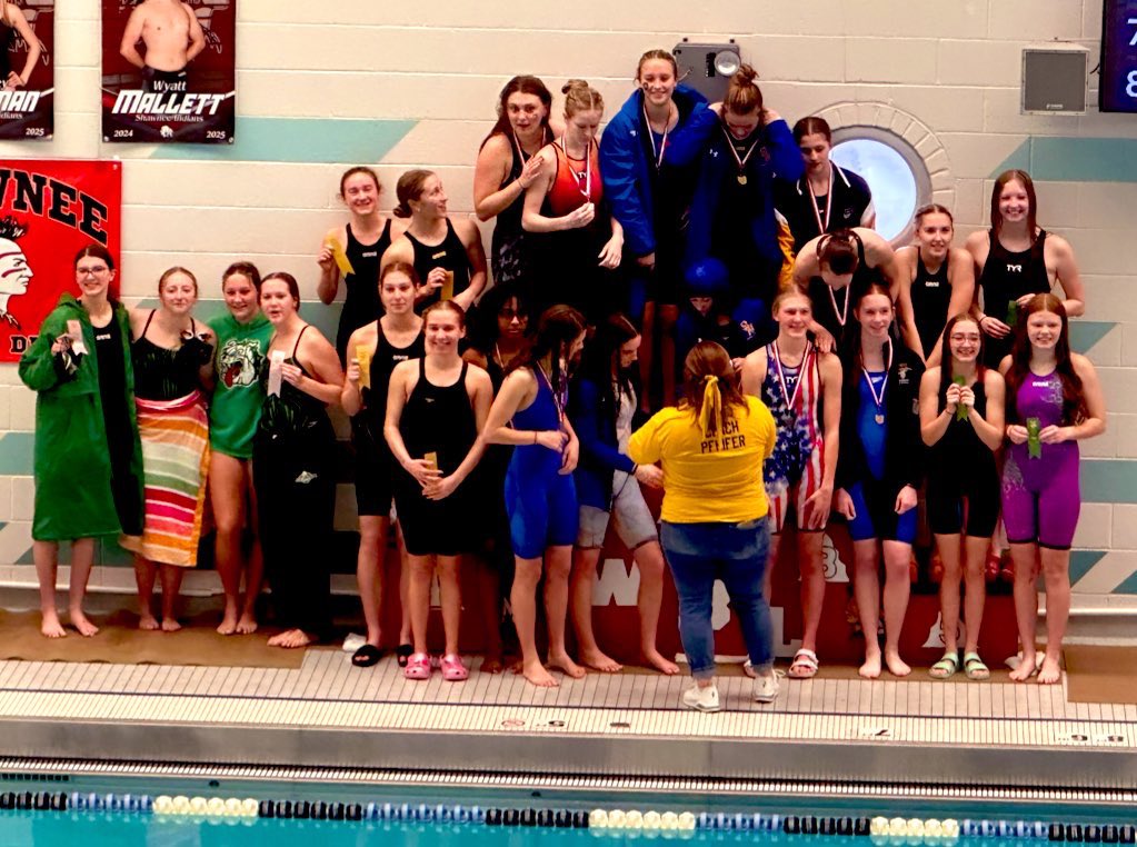 CelinaWaterDogs's tweet photo. Congratulations to the Celina Girls 200 Medley Relay of Braelyn Ashmore, Campbelle Gass, Claire Kuehne and Madie Ekern who placed 6th at WBLs. #GoWaterDogs https://t.co/PMDtIb03lo