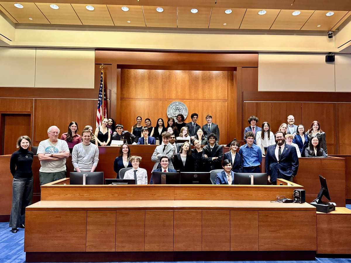 PPS’s Lincoln HS won the We the People State Constitution Team Championship today and will be headed to Nationals to rep Oregon in DC this April! This mostly Sophomores team is TOUGH! Go Cards!!! <a href="/PPSConnect/">Portland Public Schools</a> <a href="/LHSCardsUpdate/">Lincoln High School</a> <a href="/Oregonian/">The Oregonian</a> <a href="/wethepeopleorg/">We The People</a> <a href="/ORDeptEd/">OR Dept of Education</a> 🔥