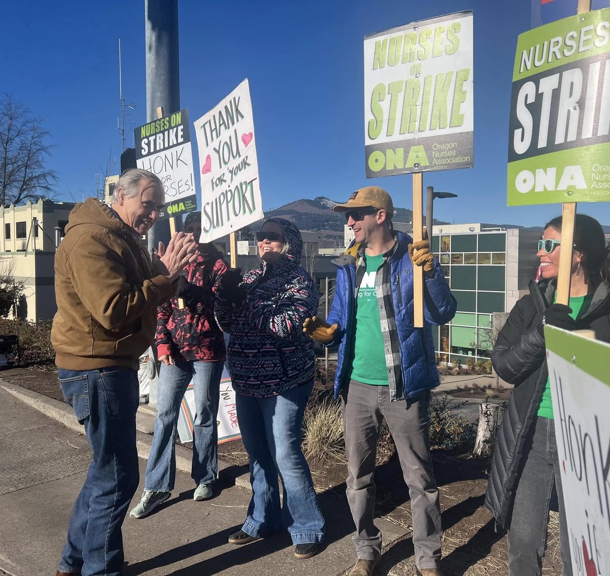 Senator Jeff Merkley tweet media