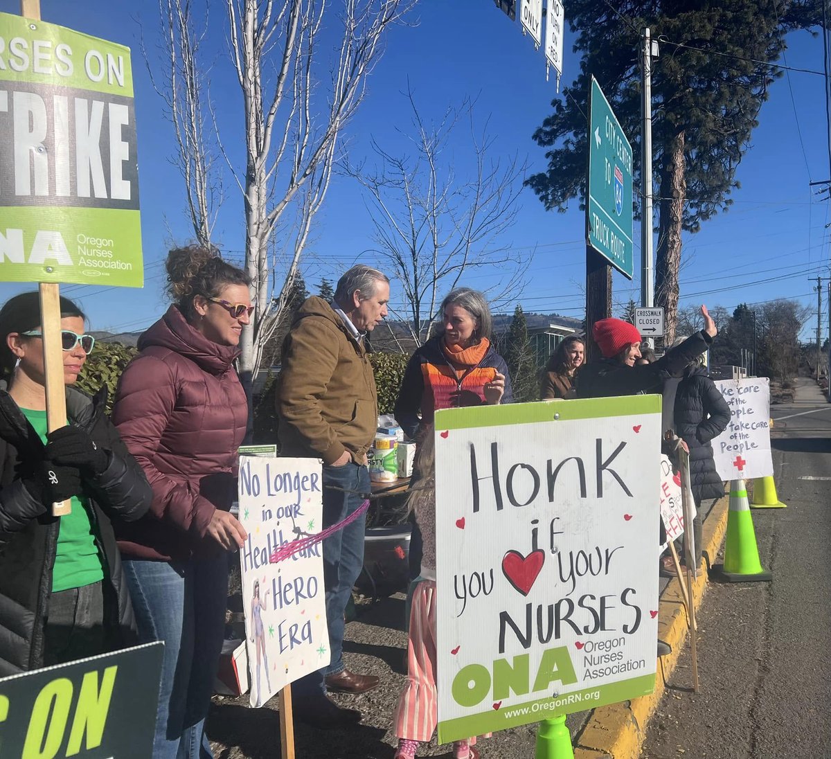 Senator Jeff Merkley tweet media