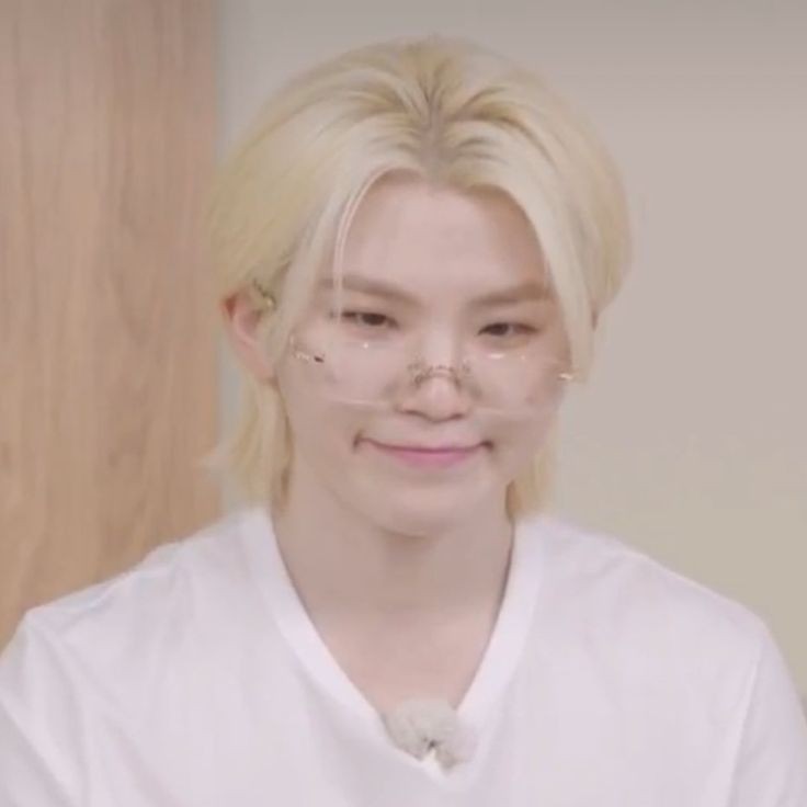 lLoveWOOZI's tweet photo. ✨️제가 사랑하는 보보 모음집✨️ https://t.co/zrKMjZo3mh