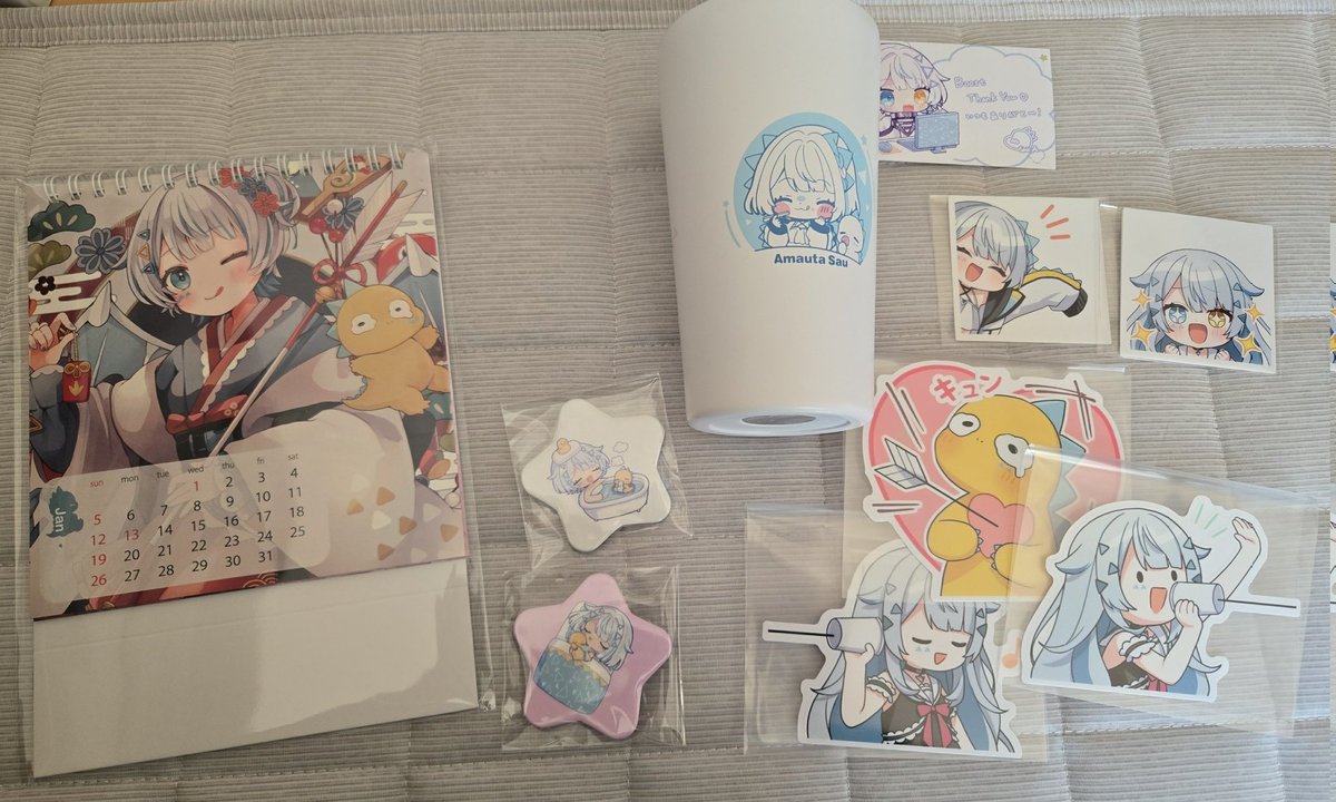 そろそろかなって言うたけど、既に受け取ってた笑(Amazonのと勘違いしてた)
書き下ろしイラストもめっっっかわやしどれもかわちいやー！
コップとか使わんと暮らしてるけど、これからはいっぱい使って飲んでこ〜！

 #天唄サウ
 #天唄サウ3周年だってよ