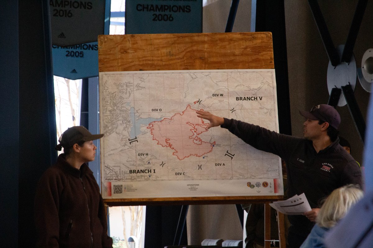 SoCal_RedCross's tweet image. Disaster response is a team effort!⛑️

We’re grateful to our firefighters battling on the frontlines, our animal care partners who are caring for evacuated pets, &amp;amp; our volunteers for giving comfort to those in need.  

➡️ More info on the #Border2Fire: rdcrss.org/3LSF6QM