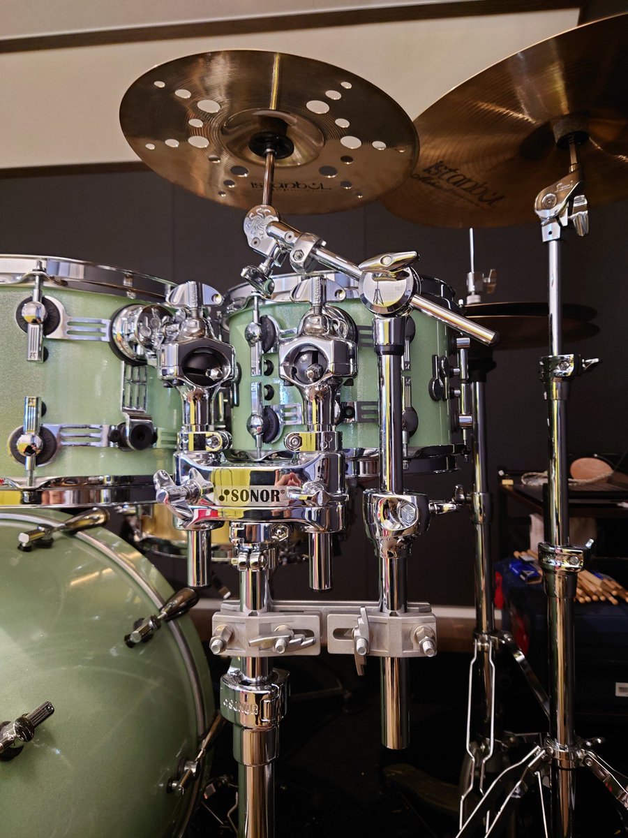 念願の違法建築シンバル！