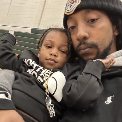 DreadHeadThomas's tweet photo. #NewProfilePic https://t.co/TBtt9Ew8rV