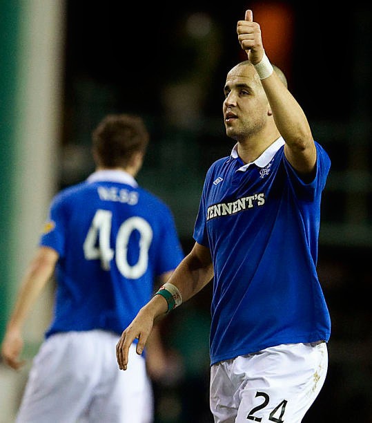 WATP72RFC's tweet photo. 🗓️ #OnThisDay 2️⃣0️⃣1️⃣1️⃣ : #Rangers beat Hibs 2-0 at Easter Rd to remain within 5pts of Celtic, although we had 2 games in hand. Madjid Bougherra scored an angled volley from the edge of the box before Nikica Jelavic rounded the keeper. We went onto win #3IAR, our 54th League Title https://t.co/88tQ26qEPl